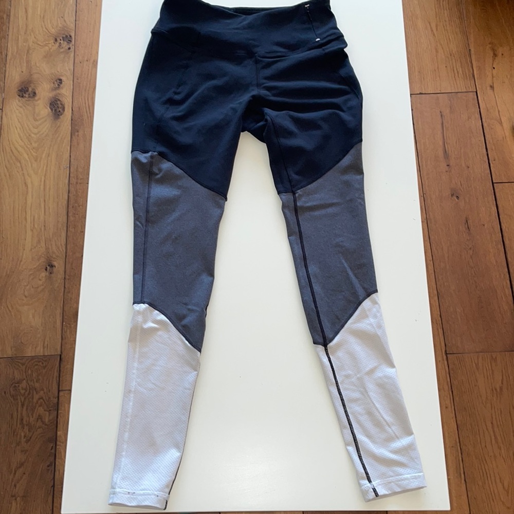 CALIA by Carrie Underwood gradient leggings